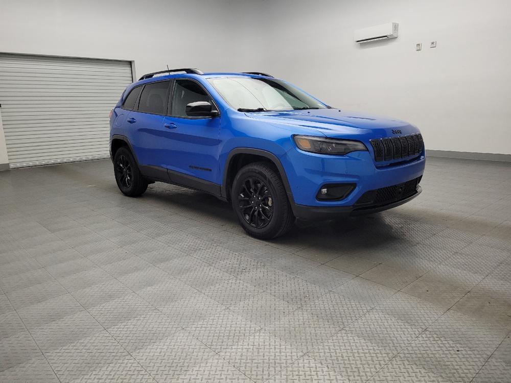 used 2023 Jeep Cherokee car, priced at $27,795