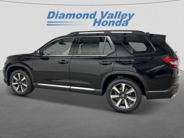 new 2025 Honda Pilot car, priced at $51,341