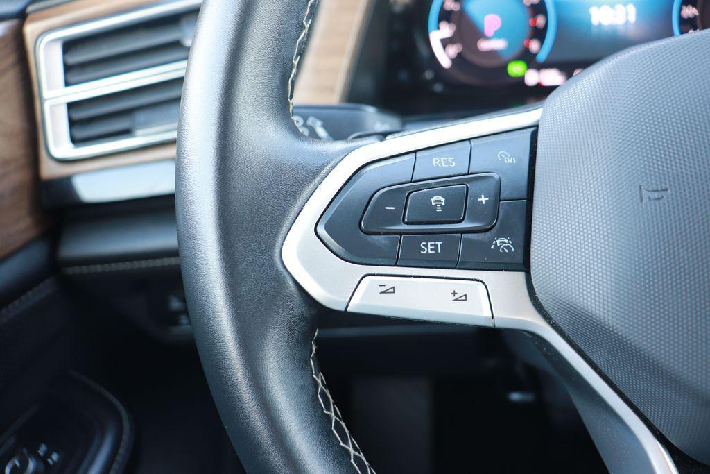 used 2025 Volkswagen Atlas car, priced at $37,000