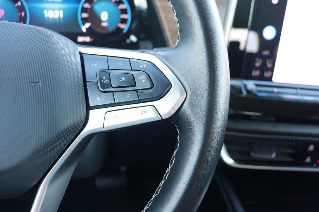 used 2025 Volkswagen Atlas car, priced at $37,000