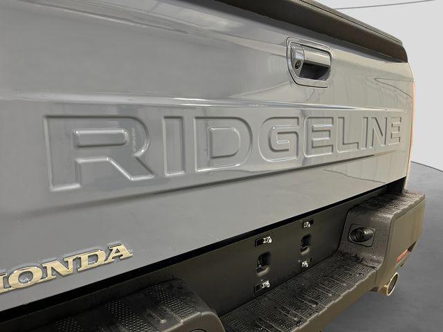 new 2025 Honda Ridgeline car, priced at $42,600