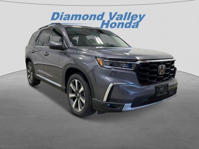 new 2025 Honda Pilot car, priced at $50,615