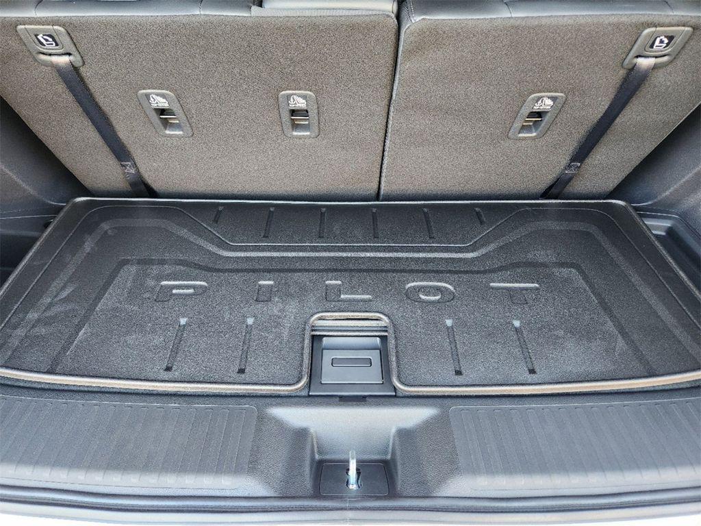 new 2025 Honda Pilot car, priced at $47,671