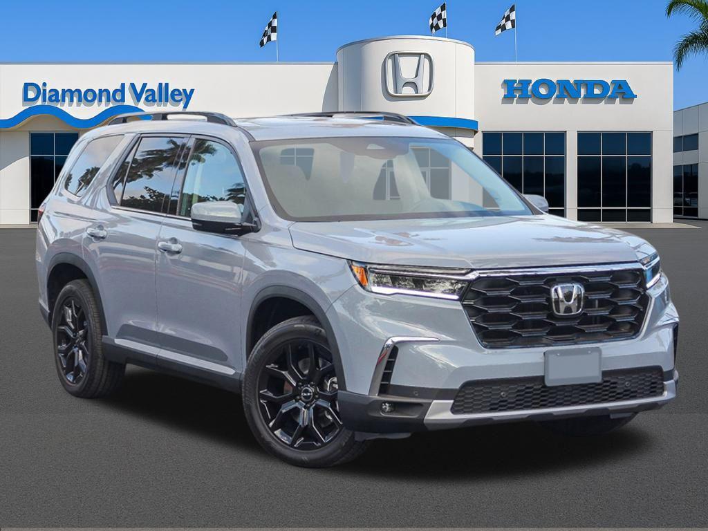 new 2025 Honda Pilot car, priced at $47,671