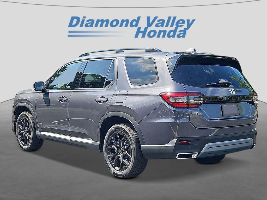 new 2025 Honda Pilot car, priced at $47,199