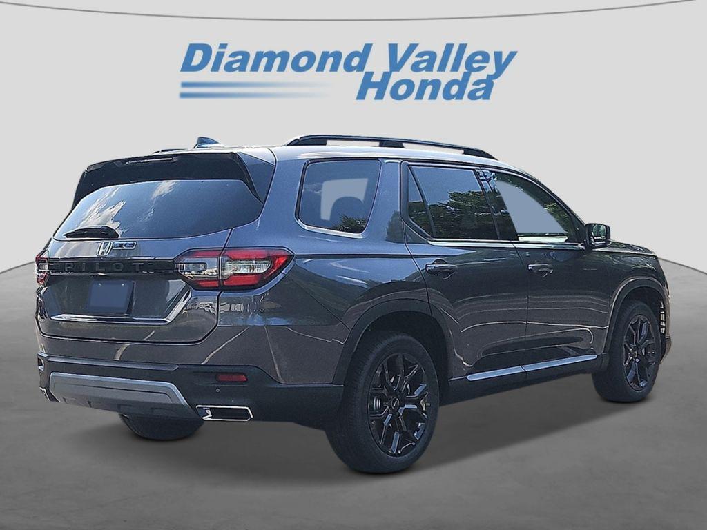 new 2025 Honda Pilot car, priced at $47,199