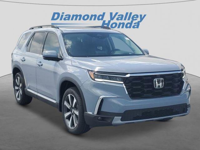 new 2025 Honda Pilot car, priced at $52,624