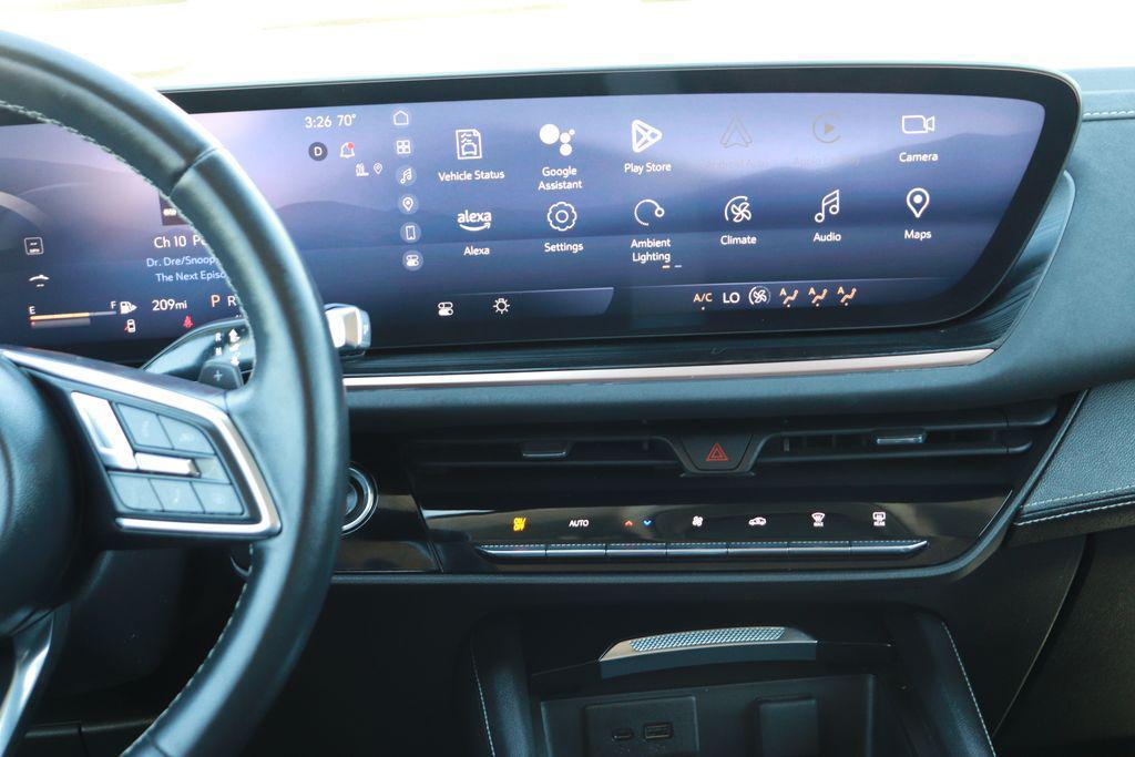 used 2024 Buick Envision car, priced at $27,000