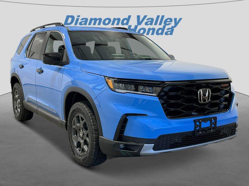 new 2025 Honda Pilot car, priced at $48,682