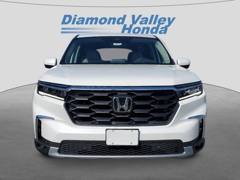 new 2025 Honda Pilot car, priced at $43,093