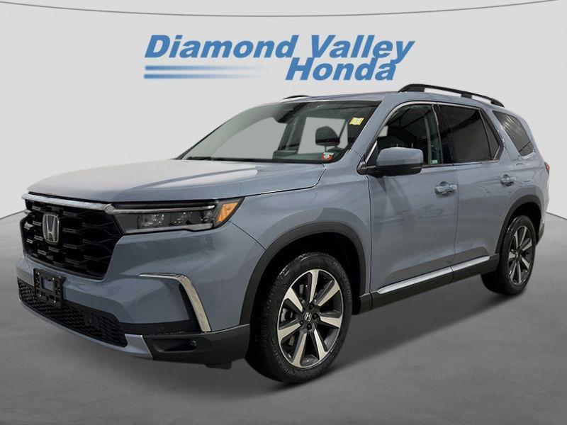 new 2025 Honda Pilot car, priced at $48,165