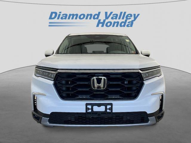 new 2025 Honda Pilot car, priced at $45,027