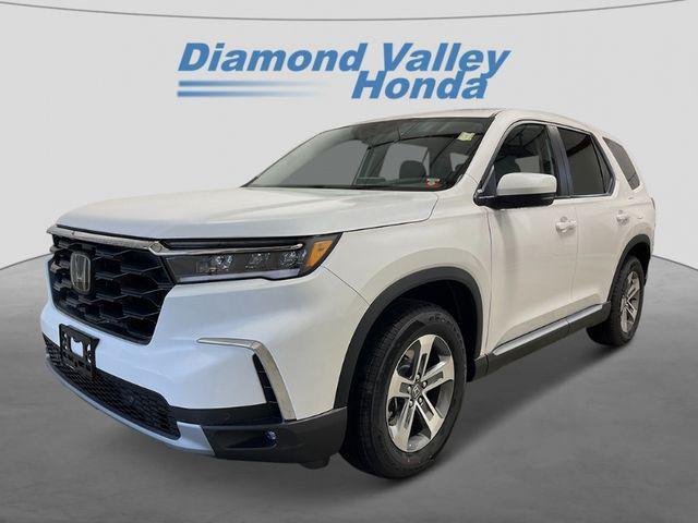 new 2025 Honda Pilot car, priced at $45,027