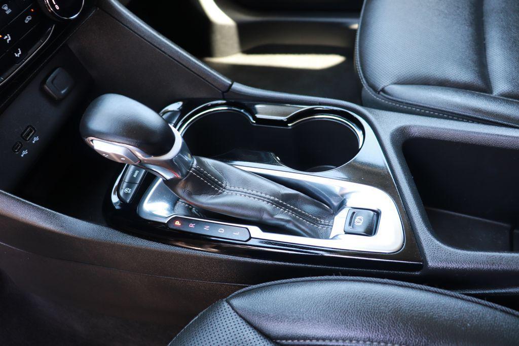 used 2024 Buick Encore GX car, priced at $20,000