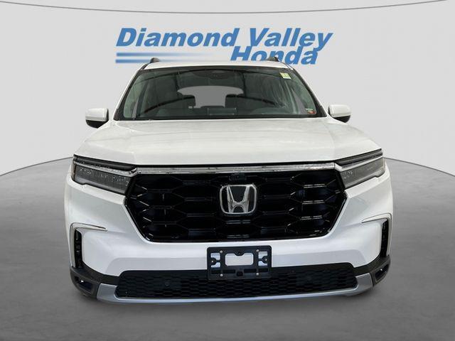 new 2025 Honda Pilot car, priced at $51,768