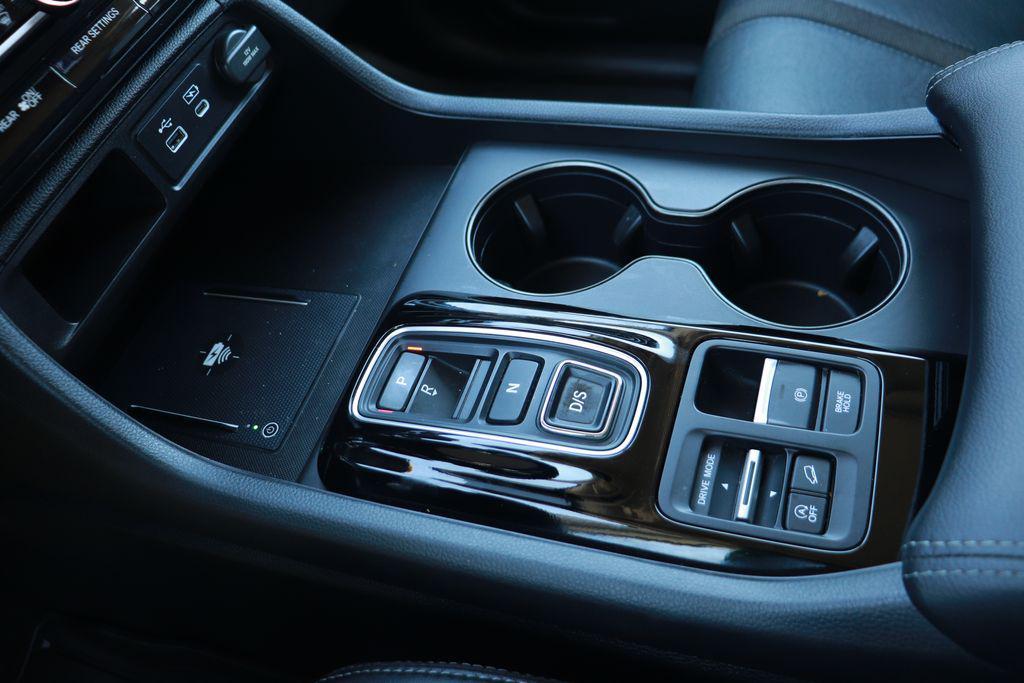 used 2025 Honda Pilot car, priced at $37,000