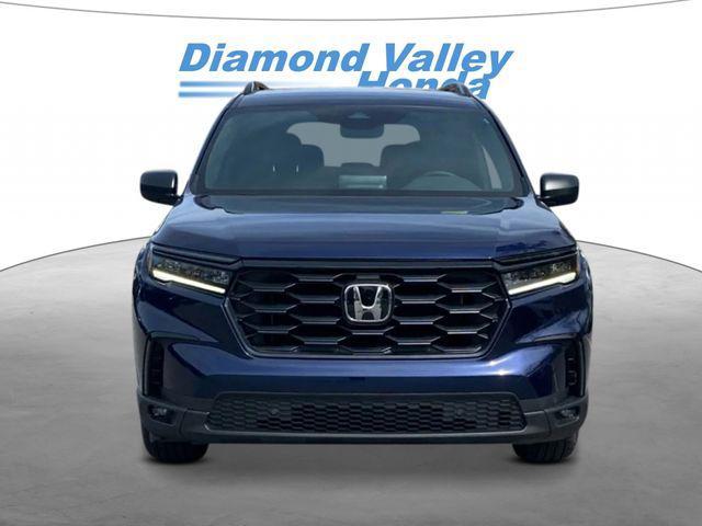 new 2025 Honda Pilot car, priced at $40,094