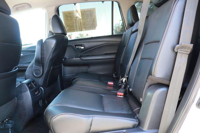 used 2022 Honda Pilot car, priced at $29,000