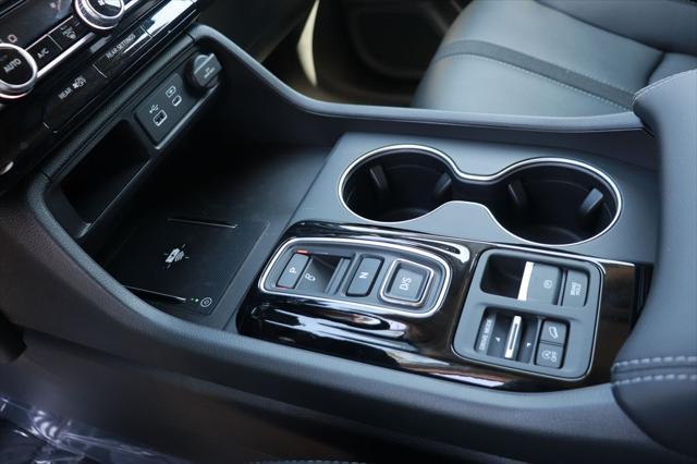 new 2025 Honda Pilot car, priced at $46,647