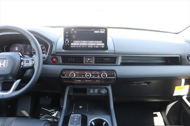 new 2025 Honda Pilot car, priced at $46,647