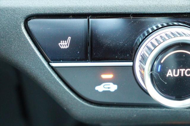 new 2025 Honda CR-V Hybrid car, priced at $37,880