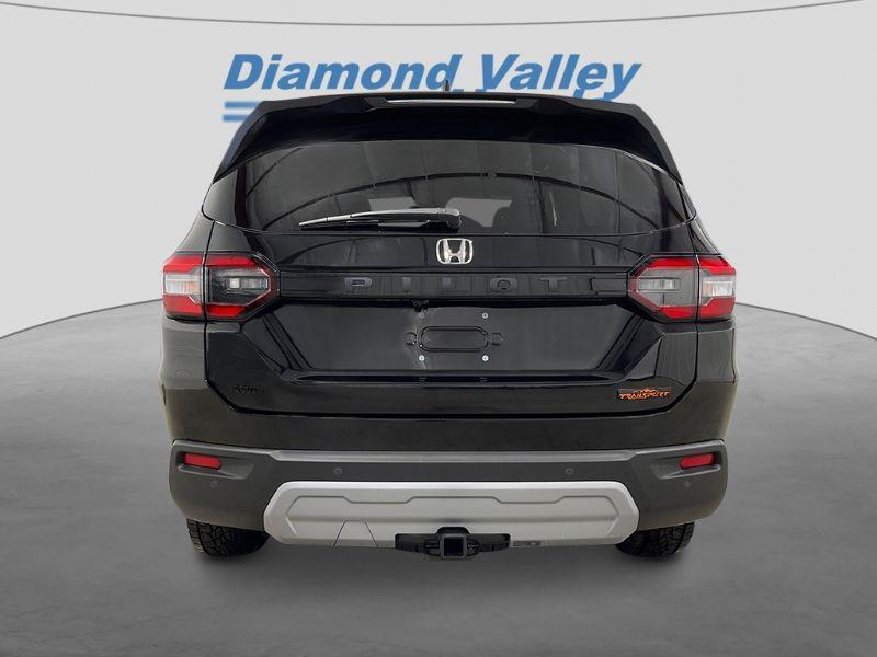 new 2025 Honda Pilot car, priced at $48,301