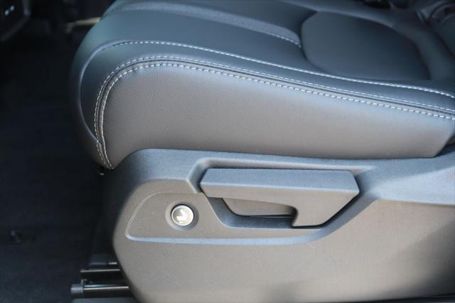 new 2025 Honda Pilot car, priced at $49,157