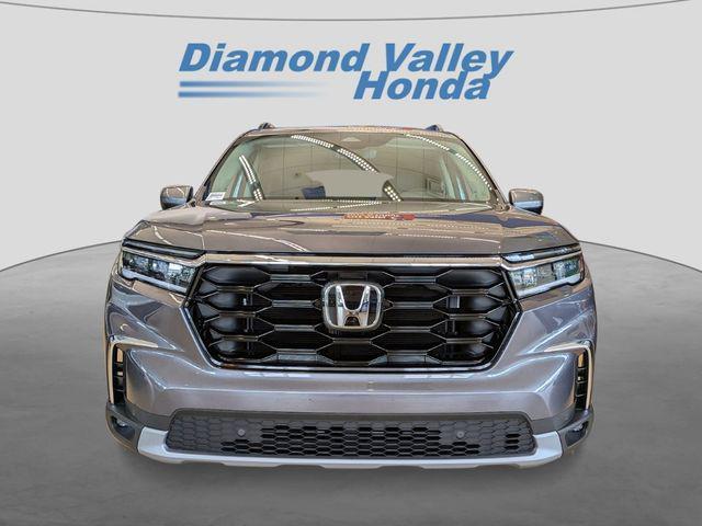 new 2025 Honda Pilot car, priced at $49,157