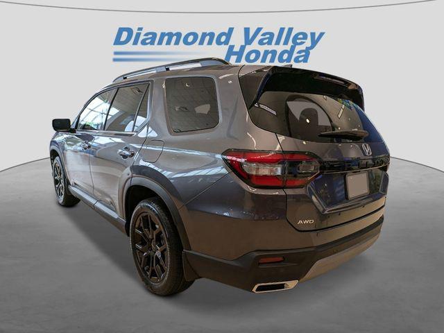 new 2025 Honda Pilot car, priced at $49,157