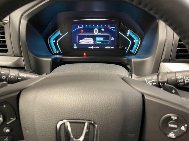 new 2024 Honda Odyssey car, priced at $40,728