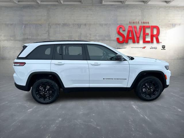 new 2025 Jeep Grand Cherokee car, priced at $45,960