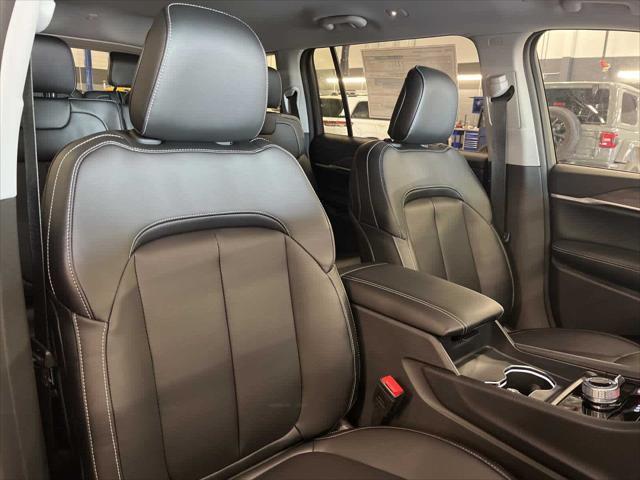 new 2024 Jeep Grand Cherokee L car, priced at $53,997