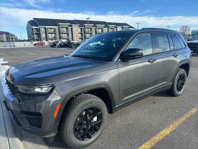 new 2025 Jeep Grand Cherokee car, priced at $47,525