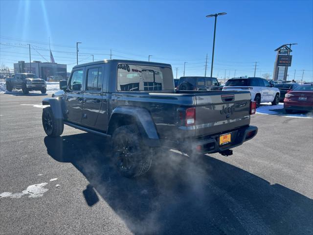 new 2025 Jeep Gladiator car, priced at $44,680