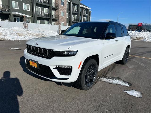 new 2025 Jeep Grand Cherokee car, priced at $67,585