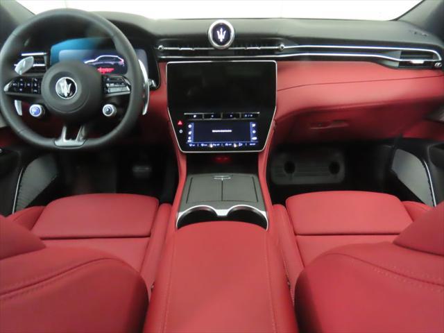 new 2025 Maserati Grecale car