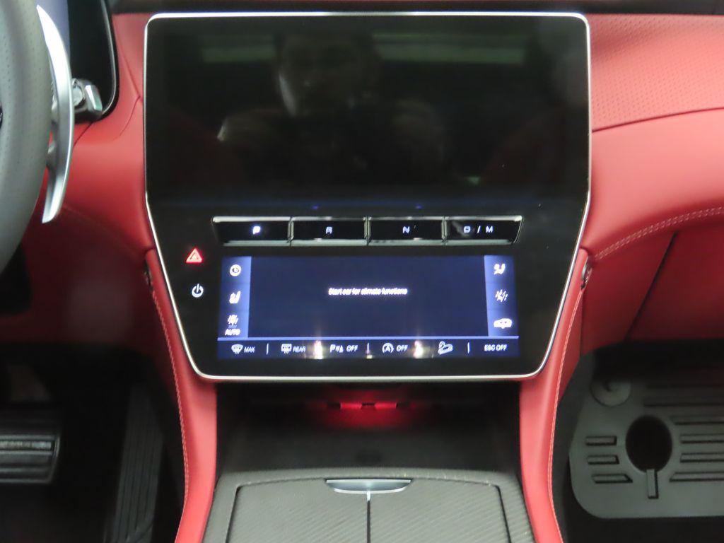new 2025 Maserati Grecale car