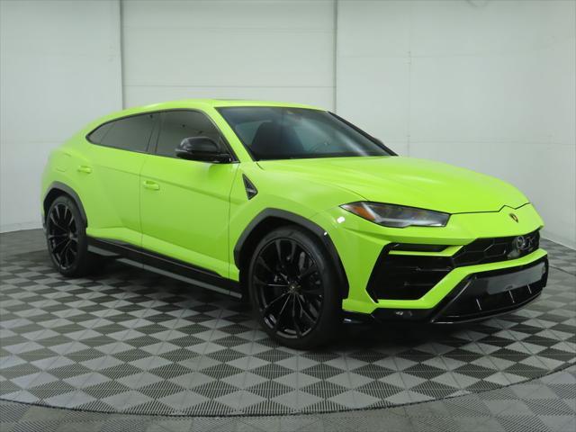 used 2022 Lamborghini Urus car, priced at $239,900