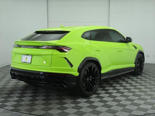 used 2022 Lamborghini Urus car, priced at $239,900