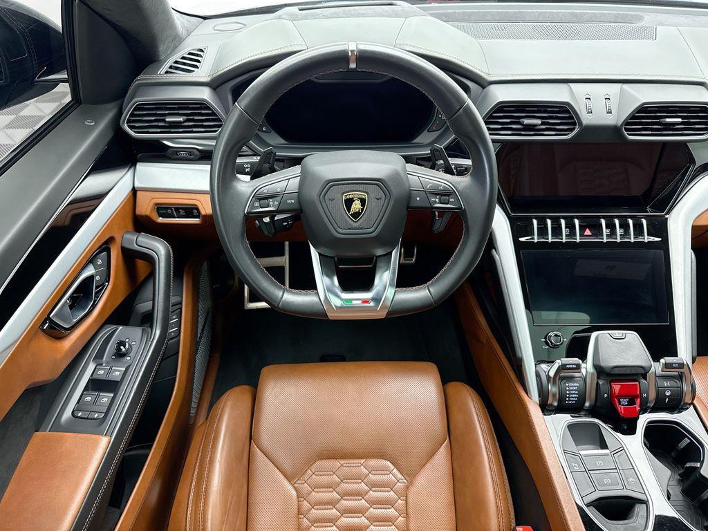 used 2020 Lamborghini Urus car, priced at $168,900
