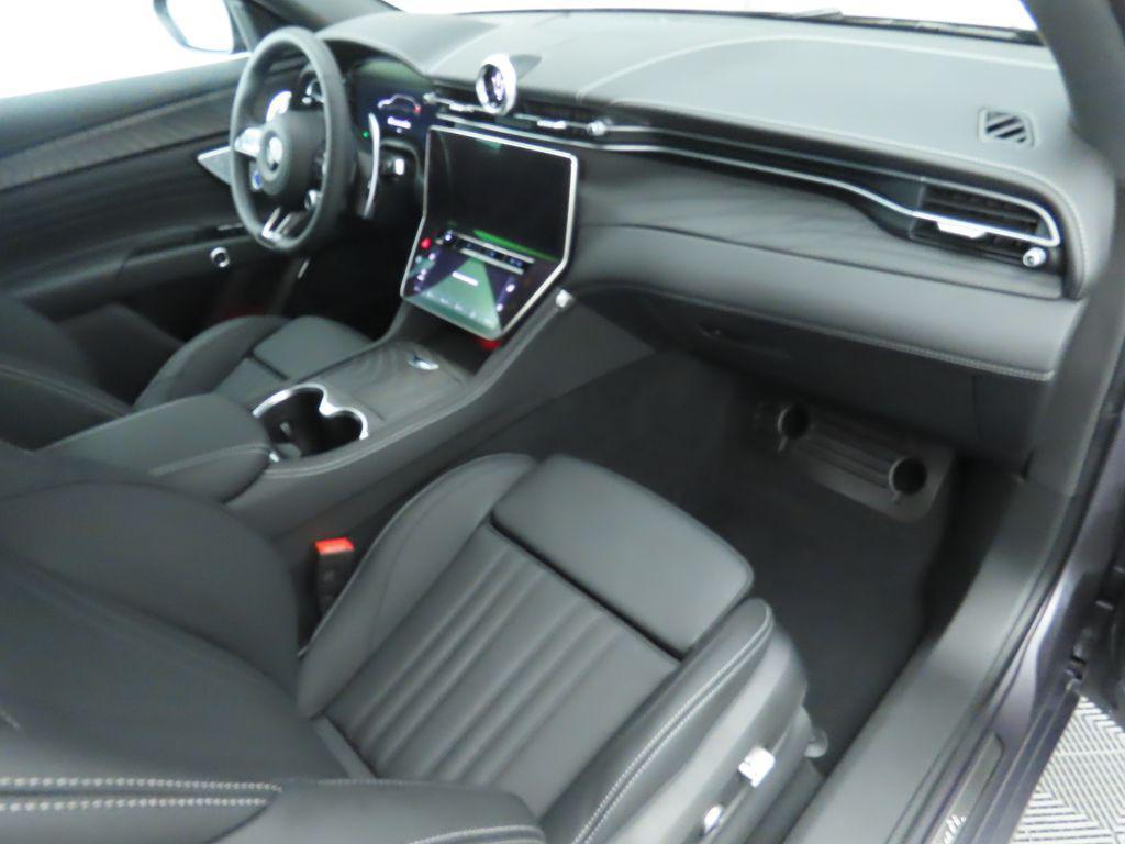new 2025 Maserati Grecale car, priced at $86,105
