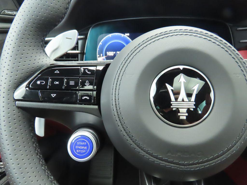 new 2025 Maserati Grecale car, priced at $95,805