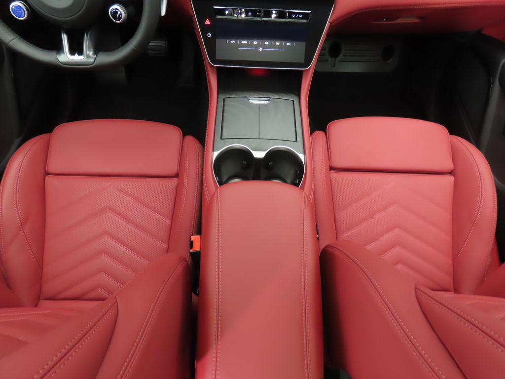 new 2025 Maserati Grecale car, priced at $95,805