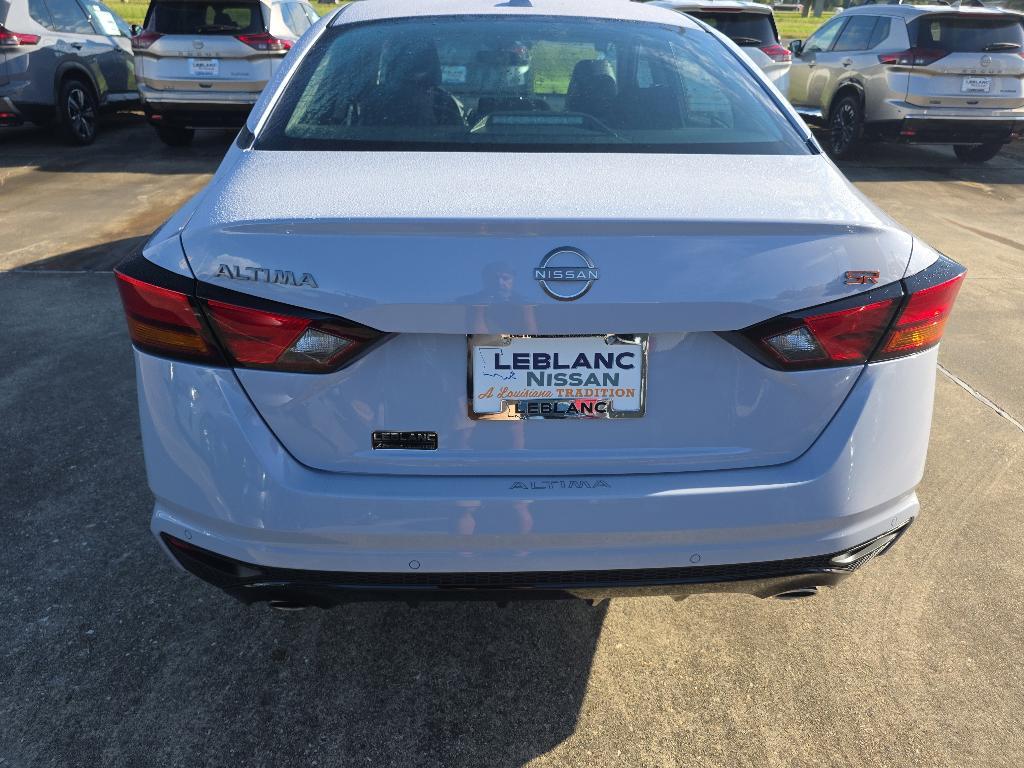 new 2025 Nissan Altima car, priced at $28,568
