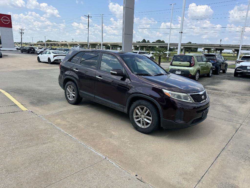 used 2014 Kia Sorento car, priced at $10,899
