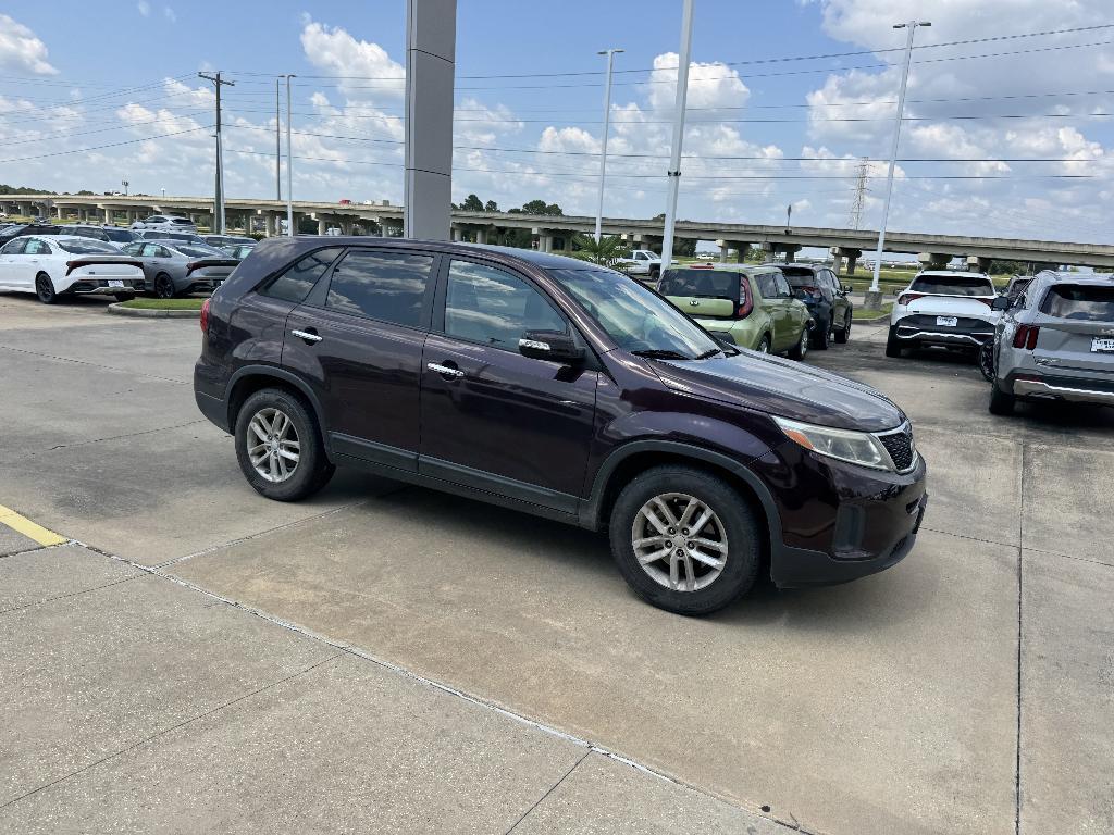 used 2014 Kia Sorento car, priced at $10,899