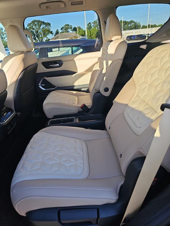 new 2025 Nissan Armada car, priced at $70,570