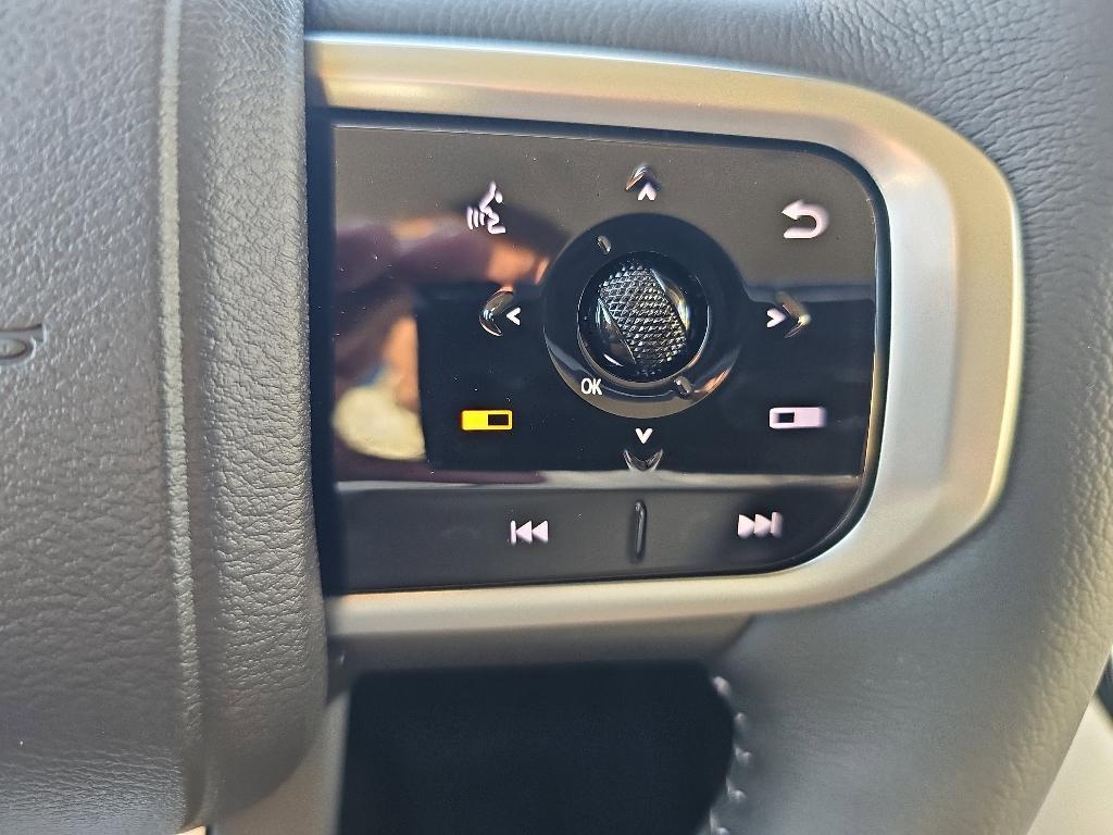 new 2025 Nissan Armada car, priced at $70,570