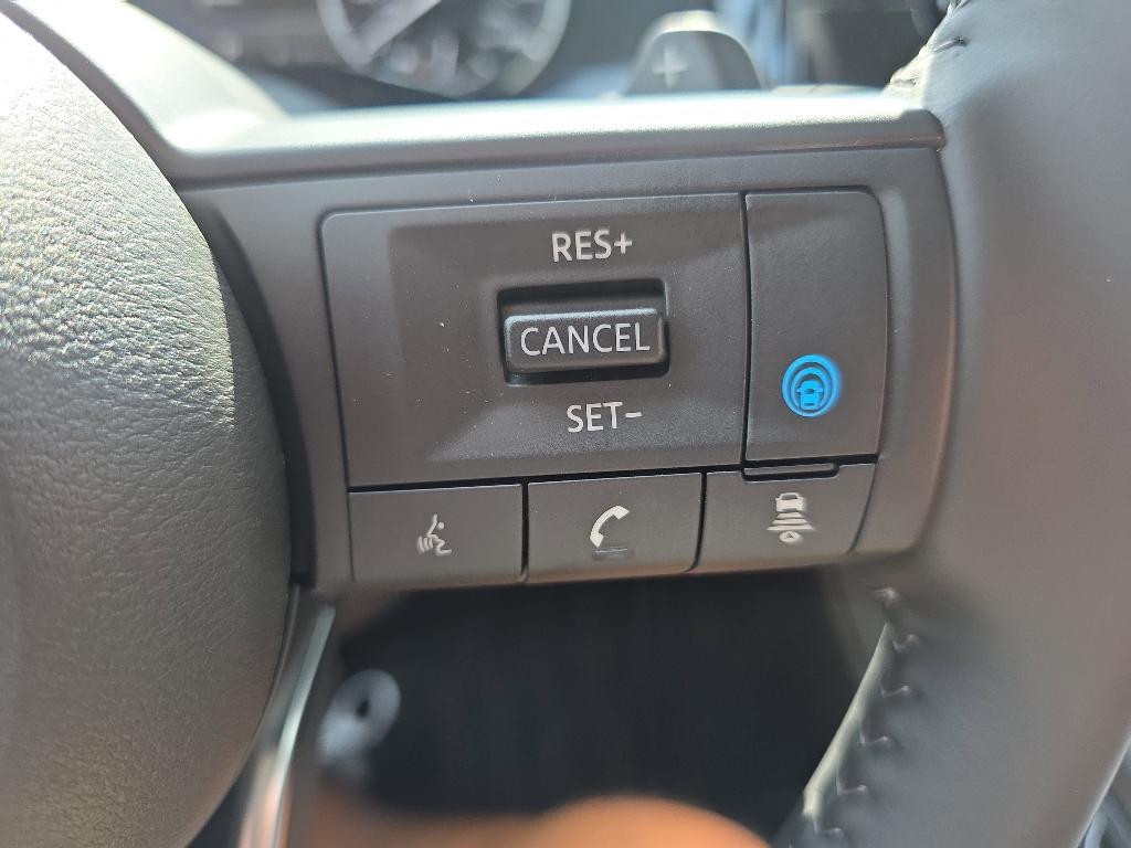 new 2025 Nissan Pathfinder car, priced at $38,311