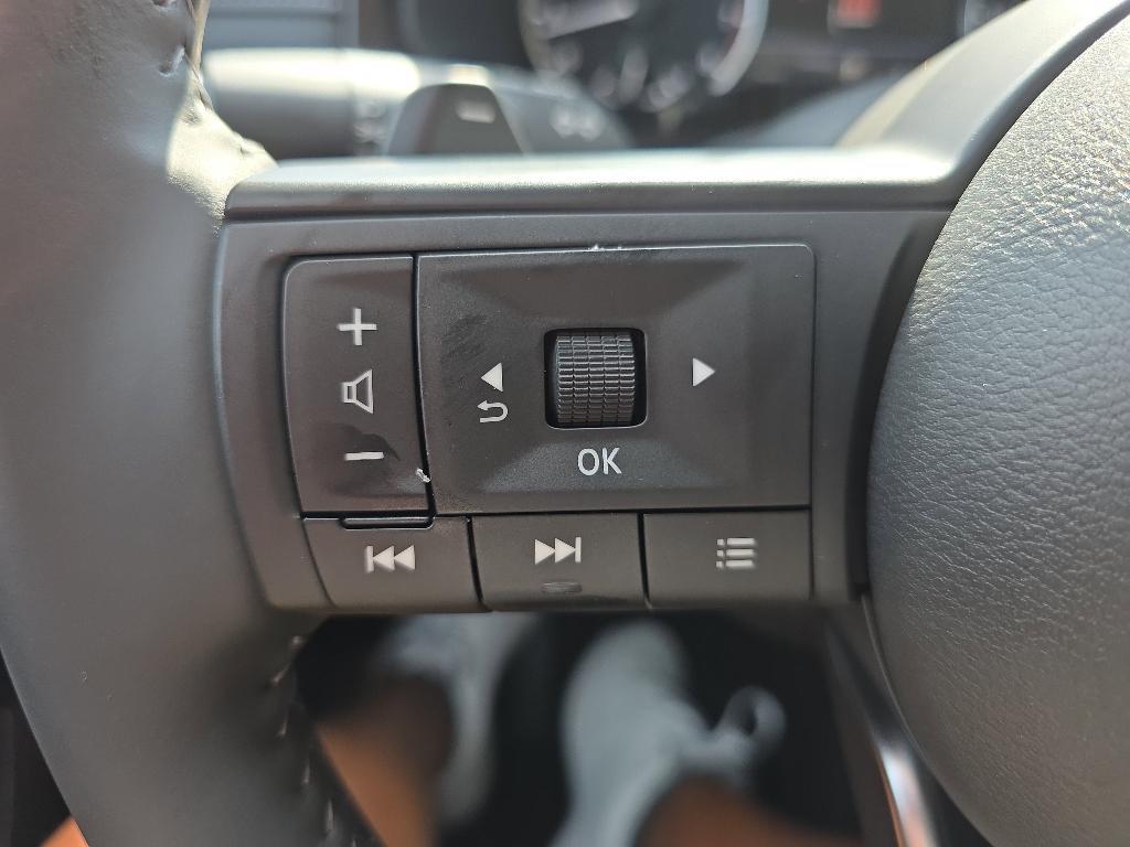 new 2025 Nissan Pathfinder car, priced at $38,311